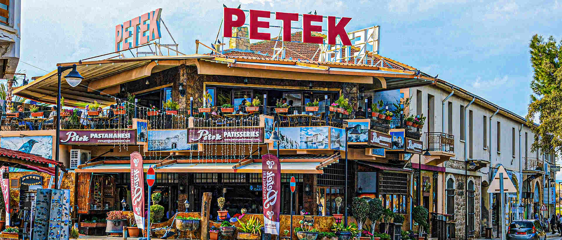 Petek Pastanesi - Kıbrıs'ın En Lezzetli Tatlıları